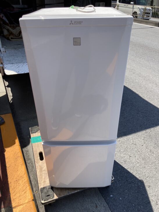 MITSUBISHI（三菱）146L 2ドア冷蔵庫 MR-P15ED-KW 2019年製
