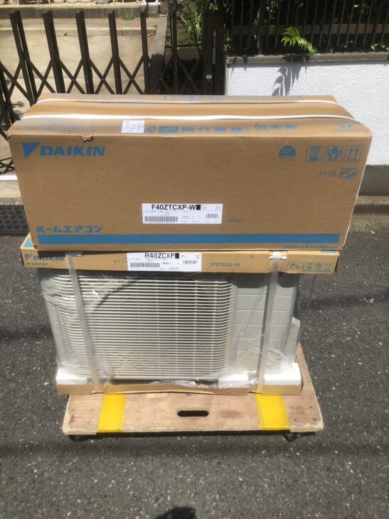 DAIKIN（ダイキン）4.0kW ルームエアコン F40ZTCXP-W 2022年製