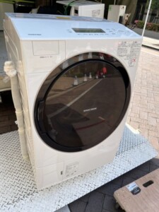 TOSHIBA(東芝)11.0㎏ ドラム式洗濯乾燥機 TW-117V3L 2016年製