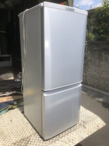 MITSUBISHI(三菱)146L 2ドア冷蔵庫 MR-P15D-S 2019年製