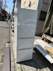 TOSHIBA(東芝)363L 3ドア冷蔵庫 GR-M36SXV(EW) 2019年製