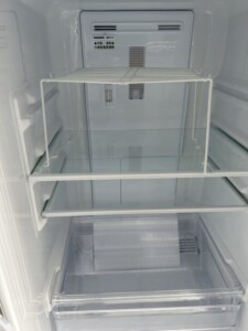 SHARP(シャープ)167L 2ドア冷蔵庫 SJ-D17F-S 2020年製