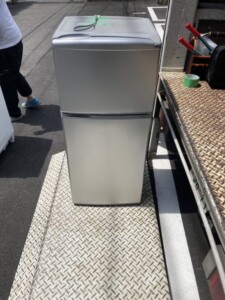 AQUA(アクア)109L 2ドア冷蔵庫 AQR-111F(S) 2017年製