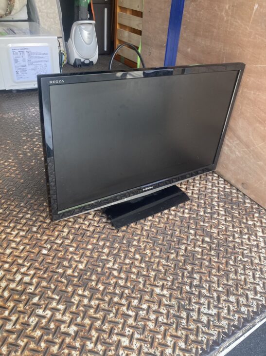 TOSHIBA（東芝）24型液晶テレビ 24B5 2013年製