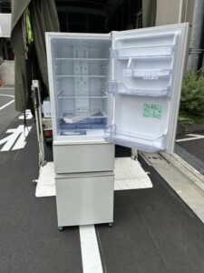 MITSUBISHI(三菱)300L 3ドア冷蔵庫 MR-CX30H-W 2022年製