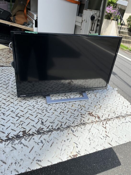 TOSHIBA（東芝）24型液晶テレビ 24V34 2022年製