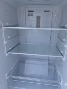 SHARP(シャープ)167L 2ドア冷蔵庫 SJ-17E5-KP 2018年製