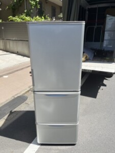 SHARP(シャープ)350L 3ドア冷蔵庫 SJ-W351C-S 2017年製