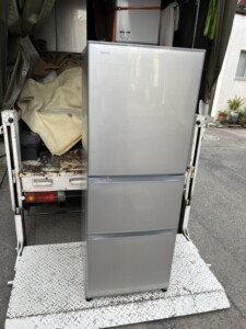 TOSHIBA(東芝)330L 3ドア冷蔵庫 GR-M33S(S) 2018年製