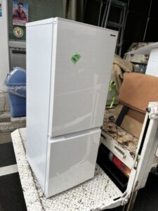 SHARP(シャープ)179L 2ドア冷蔵庫 SJ-D18G-W 2021年製