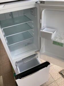 Hisense(ハイセンス)150L 2ドア冷蔵庫 HR-D15C 2020年製