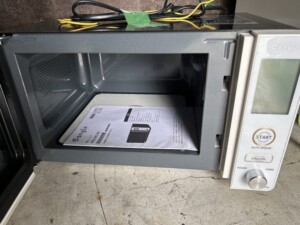 e angle(イーアングル)電子レンジ ANG-MO-A5(W)2019年製