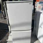 SHARP（シャープ）137L 2ドア冷蔵庫 SJ-D14D-W 2018年製