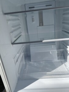 SHARP(シャープ)137L 2ドア冷蔵庫 SJ-D14D-W 2018年製