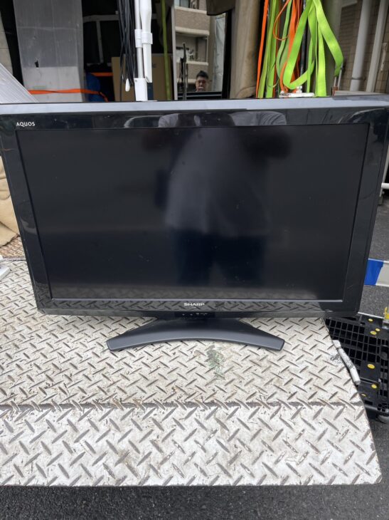 SHARP（シャープ）32型液晶テレビ LC-32E9 2011年製