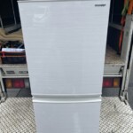 シャープ（SHARP）の2ドア冷蔵庫 SJ-D14F-W 2020年式