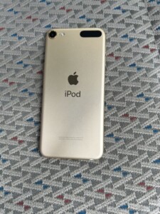 Apple(アップル)iPod touch 第7世代 A2178 MVHW2J/A