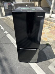 Hisense(ハイセンス)150L 2ドア冷蔵庫 HR-D15CB 2020年製
