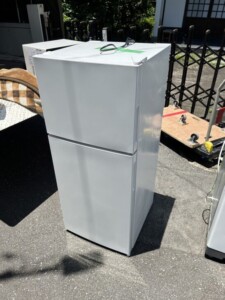 maxzen(マクスゼン)118L 2ドア冷蔵庫 JR118ML01WH 2021年製