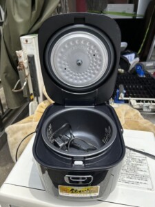 IRIS OHYAMA(アイリスオーヤマ)ジャー炊飯器 RC-MC30-B 2018年製