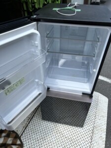 SHARP(シャープ)137L 2ドア冷蔵庫 SJ-GD14D-B 2018年製