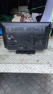 TOSHIBA(東芝)32型液晶テレビ 32S10 2016年製