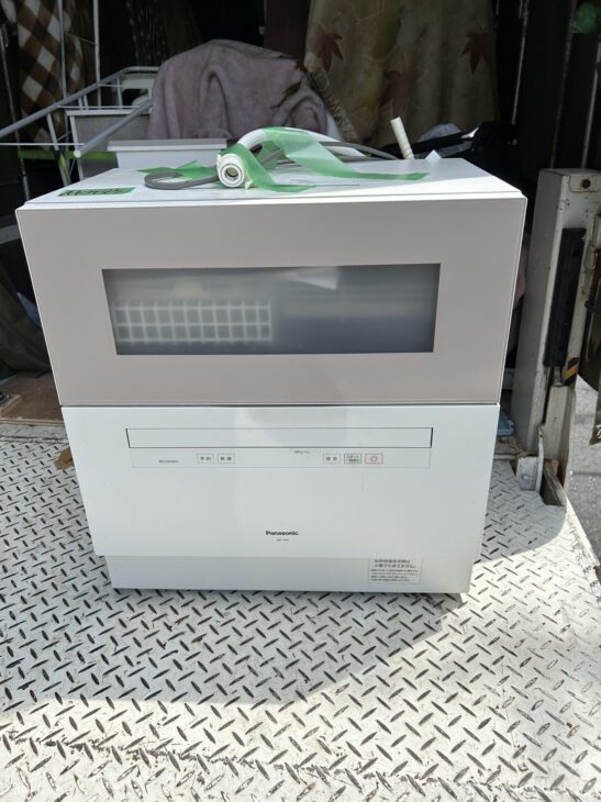 Panasonic（パナソニック）食器洗い乾燥機 NP-TH4-C 2020年製