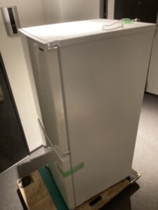 SHARP(シャープ)152L 2ドア冷蔵庫 SJ-D15H-W 2022年製