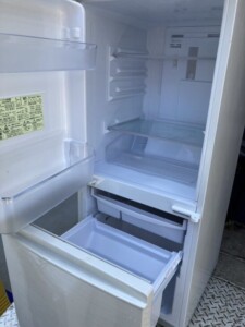 SHARP(シャープ)137L 2ドア冷蔵庫 SJ-D14E-W 2019年製