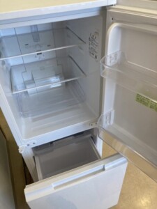 SHARP(シャープ)2ドア冷蔵庫 SJ-D15G-W 2021年製