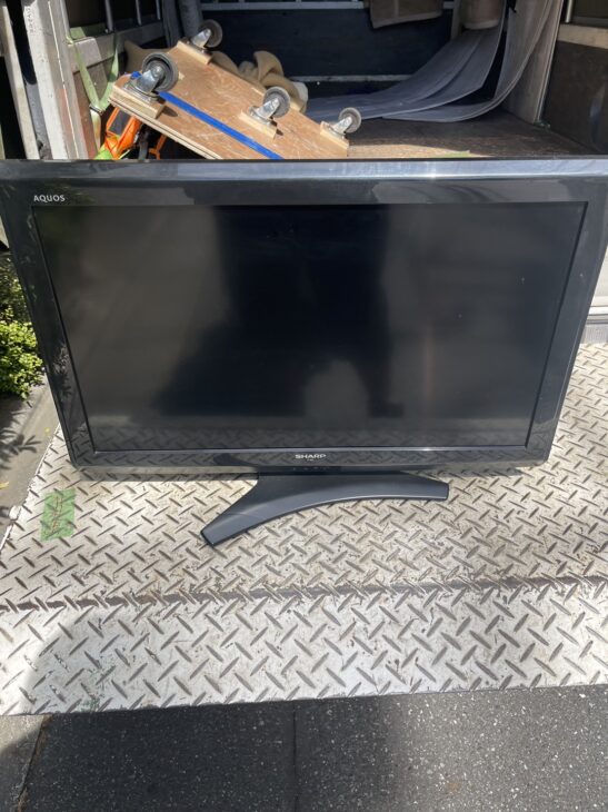 SHARP（シャープ）32型液晶テレビ LC-32E9 2011年製