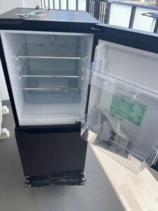 Hisense(ハイセンス)135L 2ドア冷蔵庫 HR-G13C-BR 2022年製