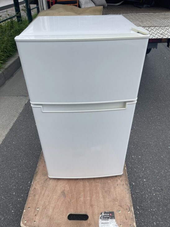 amadana（アマダナ）85L 2ドア冷蔵庫 AT-RF85B 2020年製