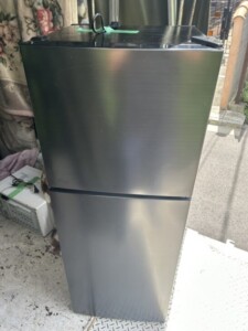 maxzen(マクスゼン)138L 2ドア冷蔵庫 JR138ML01GM 2020年製