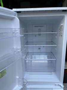 SHARP(シャープ)179L 2ドア冷蔵庫 SJ-D18G-W 2021年製