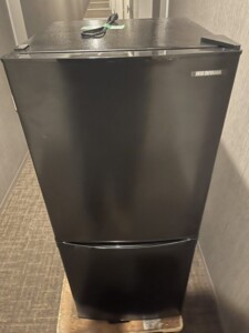 IRIS OHYAMA(アイリスオーヤマ)142L 2ドア冷蔵庫 IRSD-14A-B 2023年製