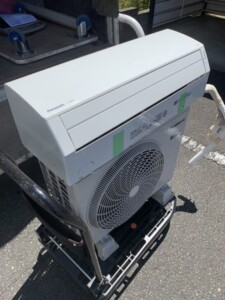 Panasonic(パナソニック)ルームエアコン 2.2kw CS-228CFR-W 2018年製