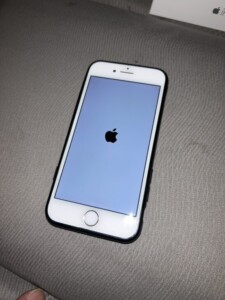 Apple(アップル)iPhone 8 256GB