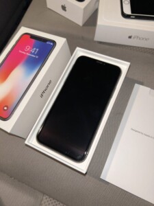 Apple(アップル)iPhone X 256GB