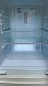 SHARP(シャープ)137L 2ドア冷蔵庫 SJ-D14D-W 2018年製