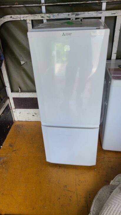 MITSUBISHI（三菱）146L 2ドア冷蔵庫 MR-P15EA-KW 2017年製