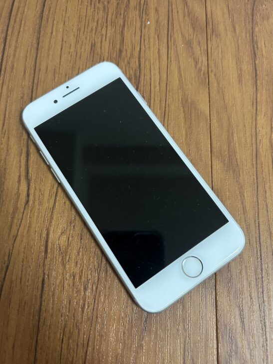 Apple（アップル）iPhone8 MQ792J/A 64GB ホワイト