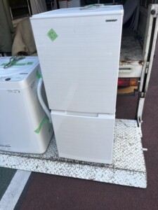 SHARP(シャープ) 2ドア冷蔵庫 SJ-D15G-W 2021年製