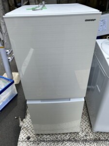 SHARP(シャープ) 2ドア冷蔵庫 SJ-D15G-W 2021年製