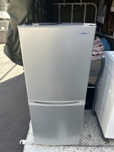 IRIS OHYAMA(アイリスオーヤマ)142L 2ドア冷蔵庫 IRSD-14A-S 2021年製