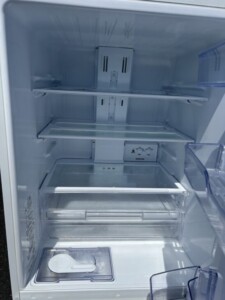 MITSUBISHI(三菱) 3ドア冷蔵庫 MR-C33F-W 2021年製