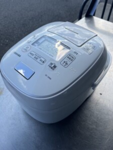 TOSHIBA(東芝) 炊飯器 RC-10RM 2018年製