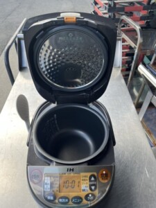 ZOJIRUSHI(象印) IHジャー炊飯器 NP-VQ10 2016年製