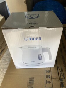 TIGER(タイガー)電気ケトル PCM-A080-WM