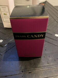 プラダ キャンディ オーデパルファム 30mL